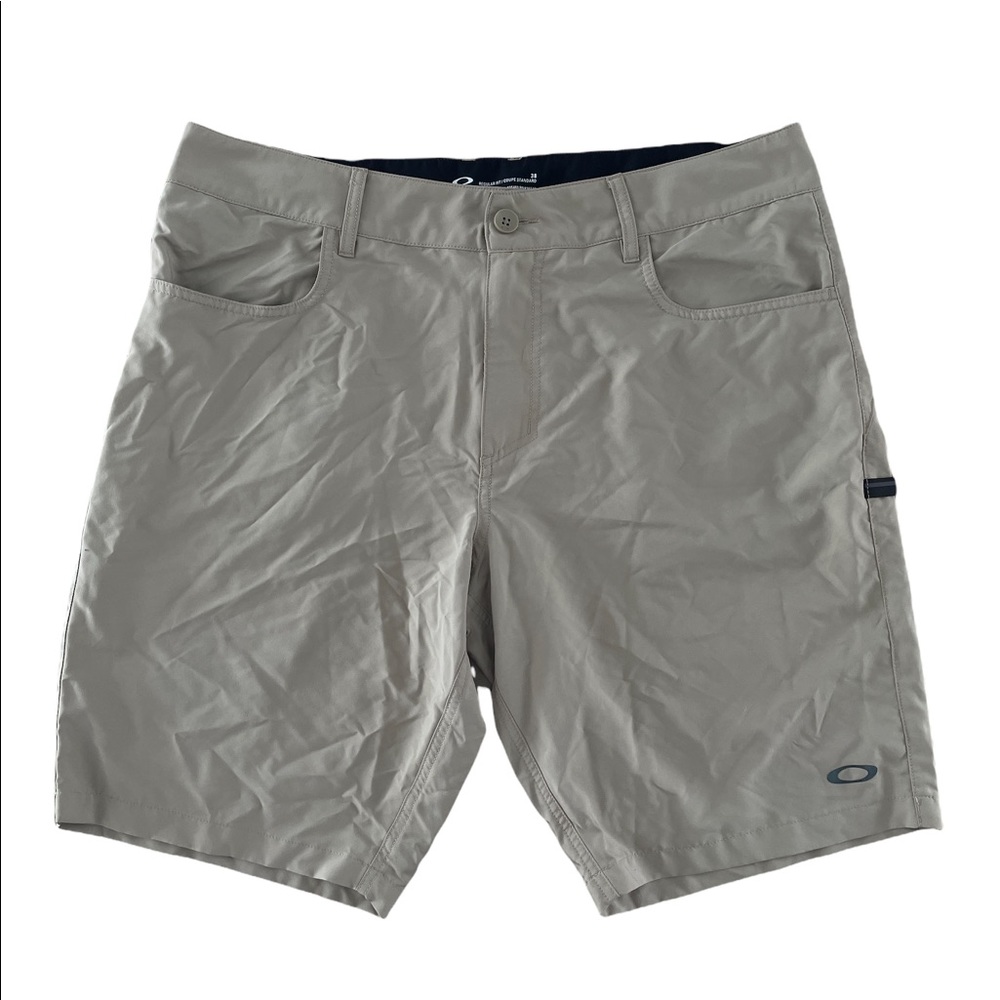 Oakley Shorts Mens Tan Size 38 Waist Lightweight Flat Front